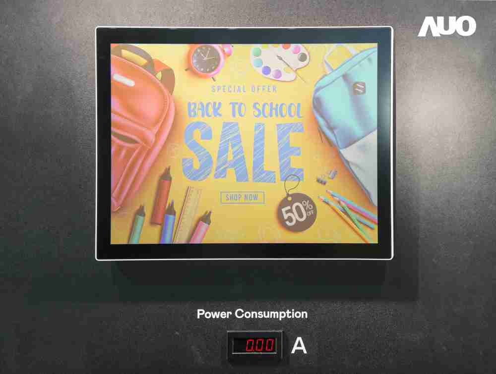 龙门国际展示胆固醇液晶超低耗能户外全彩显示器，，ChLC（胆固醇液晶）以双稳态技术使静态显示零功耗，，，具省电、、高彩度、、、环保的特性，，，，还整合软硬件系统解决方案，，可透过单一云端平台管理